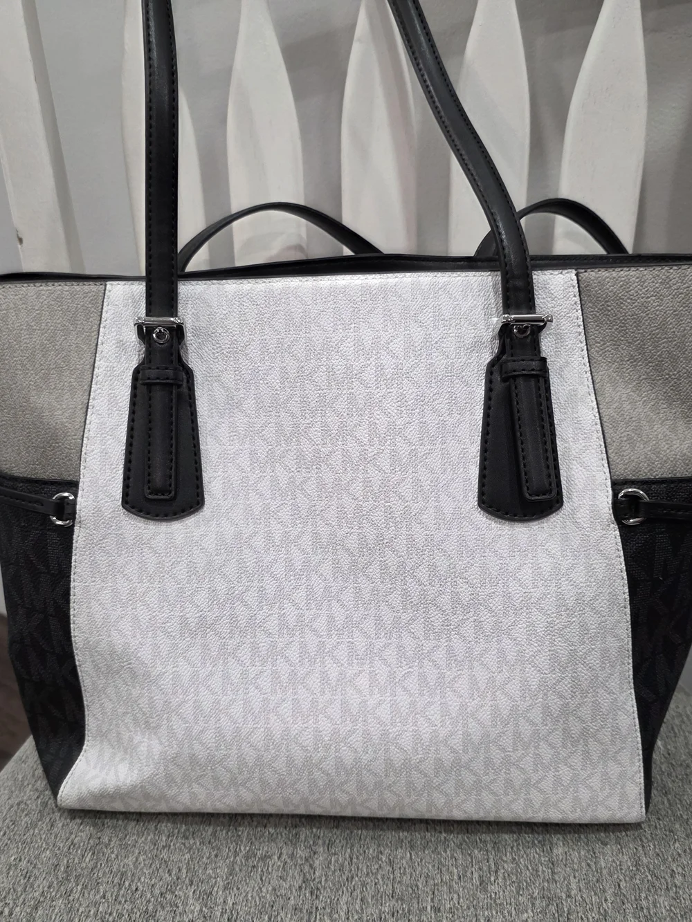 Michael Kors White and Black Logo Tote